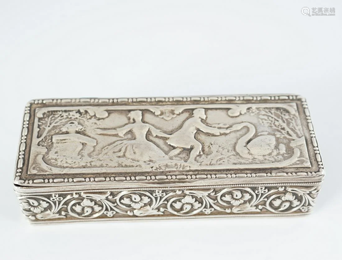 SILVER SNUFF BOX