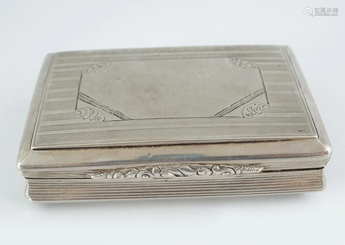 SILVER SNUFF BOX