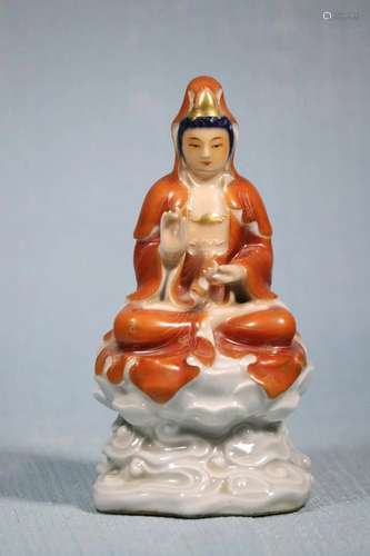 Chinese Porcelain Seated Kuanyin