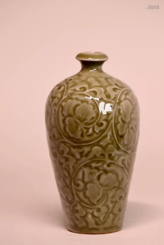 Chinese Yaozhou Celadon Porcelain Meiping Vase