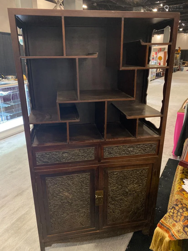 Chinese Roasewood Curio Cabinet with Dargon M…