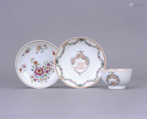十八世紀 粉彩花卉紋杯 連托 共三件