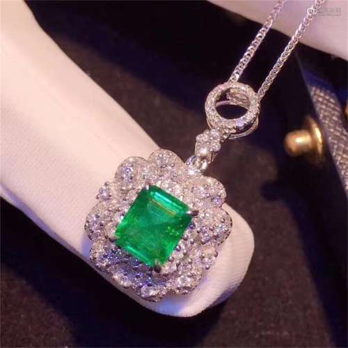 A Chinese Carved Emerald Necklace Pendant