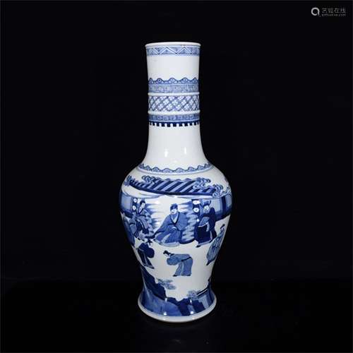 A Chinese Blue and White Porcelain Vase