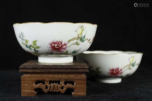 A Pair of Chinese Famille-Rose Porcelain Cups