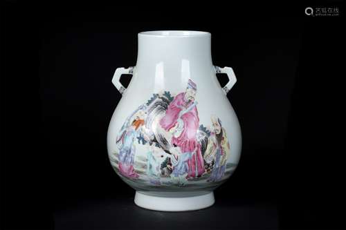 A Chinese Famille-Rose Porcelain Vase