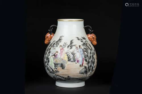 A Chinese Famille-Rose Porcelain Vase