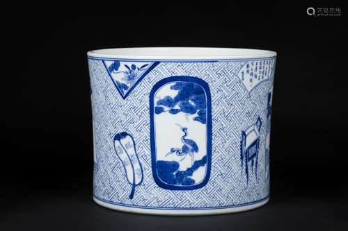 A Chinese Blue and White Porcelain Brush Pot