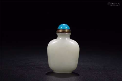 A Chinese Carved Jade Snuff Bottle