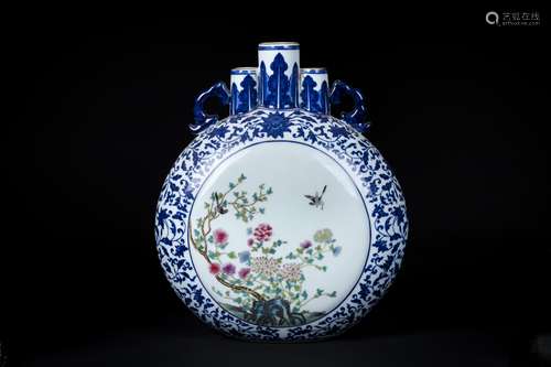 A Chinese Blue and White Famille-Rose Porcelain Moon Flask