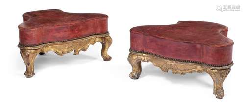 Pair of Venetian stools. Italy, 18th century. 28x57x41 cm. Carved and gilded. Red leather cover with brass decorative nails. Rest. Exceptional seating furniture in attractive condition.