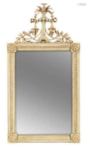 Mirror in Louis XVI style. 18th and 19th centuries. 120x62 cm. Carved and set. Rest. Essay probably late 18th century.