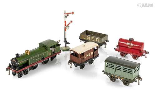 LOCO AND FOUR CARS. MÄRKLIN. LOK L. 29 CM.