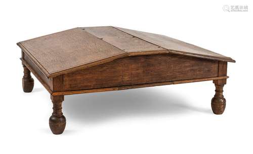 REFLECTORIUM DOUBLE DESK AS. COFFEE TABLE, 18TH CENTURY, OAK. 54X145X120 CM.