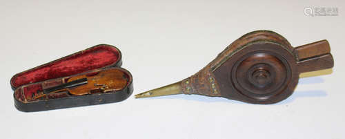 A pair of 18th/early 19th century fruitwood and leather pipe smoker's bellows with tapering brass