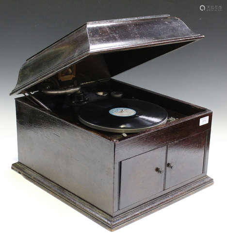 An HMV model 103 oak cased table-top gramophone with No. 4 sound box and bearing Harrods retail