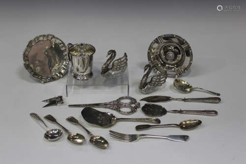 A small group of mostly silver items, including a christening mug, Sheffield 1962 by Viner's Ltd,