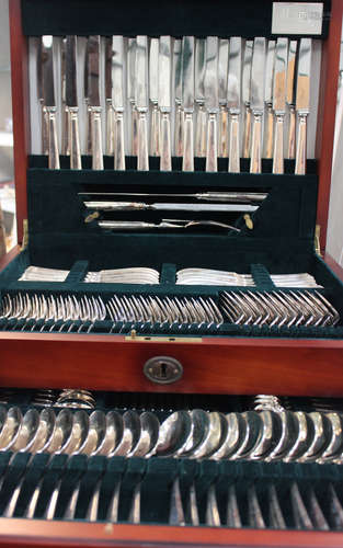 A late 20th century canteen of Harrods plated Grecian pattern cutlery, comprising twelve table