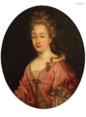 Follower of Adriaen van der WERFF (1659-1722) Portrait of a lady of qualityOil on oval canvas mounted on canvas72,5 x 59,5 cm
