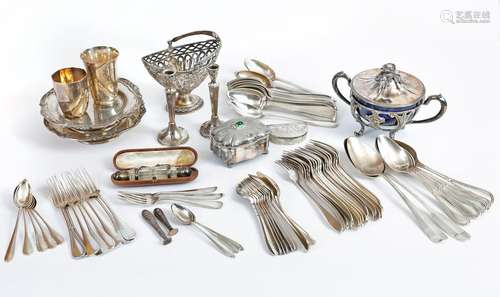 Large lot of silverware including:A quadripod jam maker with two handles in the Regency style with a Belgian import stamp (1831-1868), blueglass inner cup An openwork basket with a handle in the Louis XVI style in silver 800/1000, German hallmarks (glassware missing)A pair of small Louis XV style round fretworked displays in silver 800/1000, hallmarks Wolfers (1880-1942)A small rectangular fretworked quadripod jewelry box in silver 800/1000A pair of small candlesticks in silver 800/1000 (H: 14 cm)A stamp of style Louis XVI in silver 800/1000 with Germanpunches A stamp of style Louis XVI not punched A stamp in silver 830/1000 with Germanpunches An octagonal stamp in silver 800/1000 A small half-moon box decorated with putti with the punches of convenienceA double bottle in colorless crystal and silverTwo large serving spoons, twelve large forks, eleven small forks, fifteen large spoons, ten small spoons and eight teaspoons of different models with various punches of the 18th, 19th and 20thcentury Total weight (excluding glassware): +/-4400 grsSix large spoons and six large forks probably made of silver (reacting positively to the acid test but not punched) and a silver metal cigarette case are included.