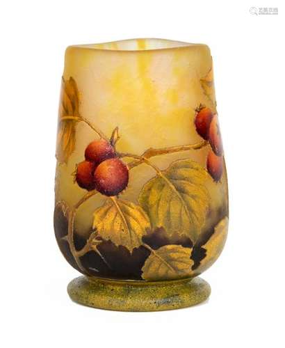 DAUM NancySmall Art Nouveau style vase with triangular neck in multilayered acid-etched glass with enamelled decoration of berries and foliage on a white, mauve and yellow backgroundSigned Daum Nancy with Lorraine Cross, circa 1900-1910H: 9,5 cm