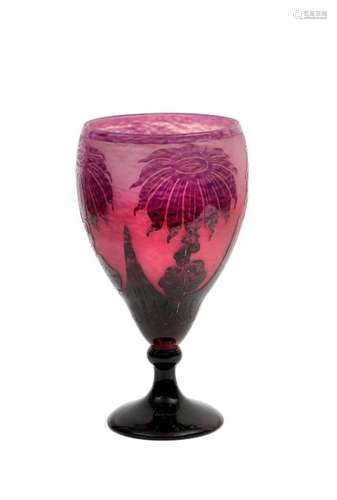 LE VERRE FRANÇAIS Art Deco style pedestalvase in multilayered acid-etched glass decorated with mauve flowers on a white, pink and mauve cloudy backgroundSigned Le Verre FrançaisCirca 1925H: 33,5 cm