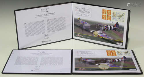 A Westminster Mint Spitfire gold sovereign 2006 presentation cover, limited edition, and a