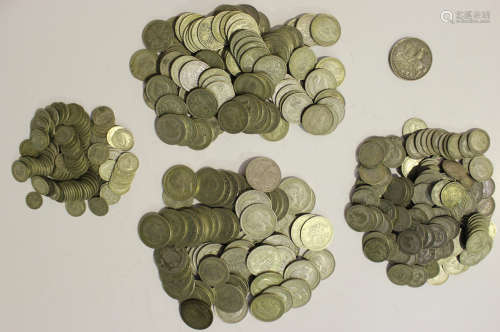 A large collection of British pre-1947 silver-nickel coinage, including a crown 1935, half-crowns,