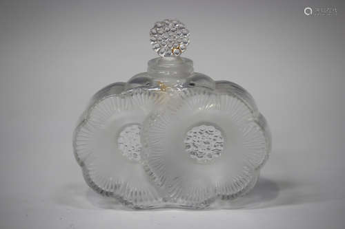 A Lalique Deux Fleurs frosted and clear glass scent bottle and stopper, late 20th century,