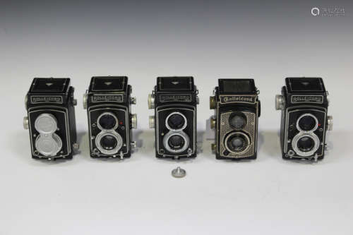 A Franke & Heidecke Rolleicord twin lens reflex camera, serial No. '1371016', leather cased,