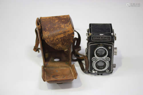A Franke & Heidecke Rolleiflex twin lens reflex camera, serial No. '1063800', with Schneider