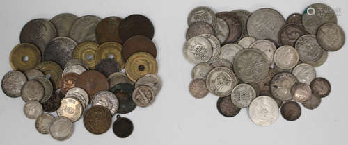 A collection of British and world coinage, including a group of pre-1947 silver-nickel florins,