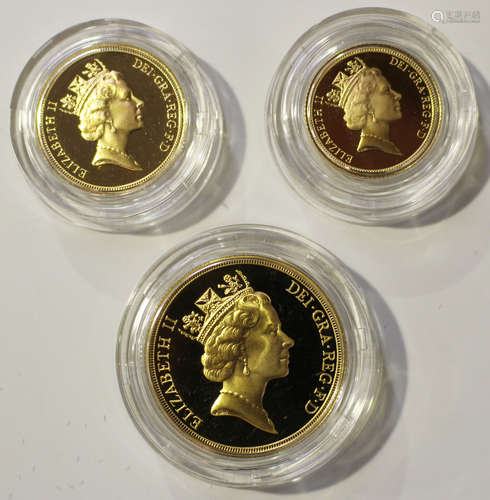 An Elizabeth II United Kingdom Royal Mint gold proof three-coin set 1996, comprising double-