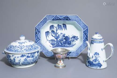 A Chinese blue and white tureen and cover, a deep ...