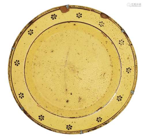 A rare and early Canakkale dish, Ottoman Turkey, late 17th/early 18th century, of deep form on short