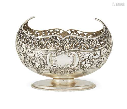 An Edwardian navette-shaped silver bowl, London, c.1907, Josiah Williams & Co., raised on a