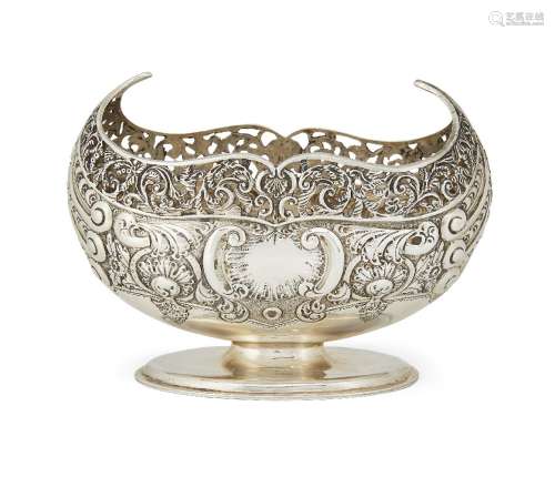 An Edwardian navette-shaped silver bowl, London, c.1907, Josiah Williams & Co., raised on a