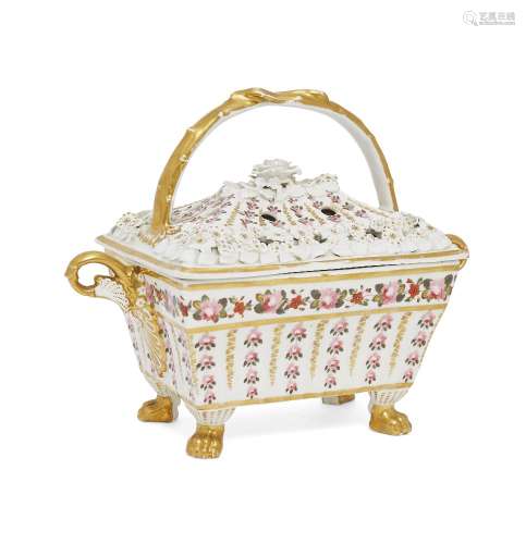 A Chamberlain's Worcester porcelain pot pourri basket, early 19th century, the lid with a branch