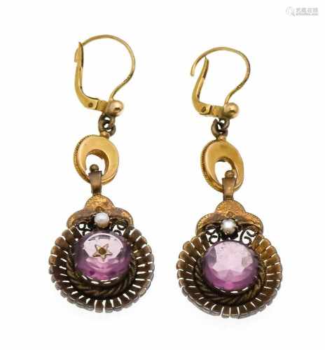 Amethyst earrings GG 585/000 with round fac. Concave bufftop amethysts 9 mm and 2 white