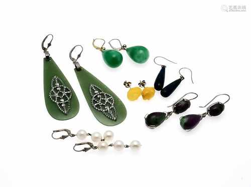 Earrings mixed lot, 6 pairs, silver with bakelite, ruby-zoisite, jade, amber, Akoya pearls