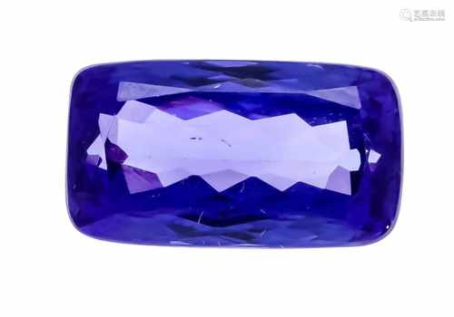 Tanzanite 6.01 ct fac., Excellent color and purity, 13.2 x 7.5 x 6.0 mm