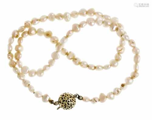 Freshwater necklace with ball clasp GG 585/000 baroque freshwater pearls 6 mm, L. 40 cm,