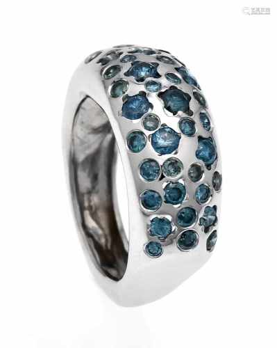 Ocean-Blue Brilliant-Ring WG 585/000 with 38 diamonds, total 1.10 ct fancy Ocean Blue /