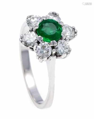 Emerald-Brilliant-Ring WG 585/000 with a round faceted emerald 5 mm in very good color and