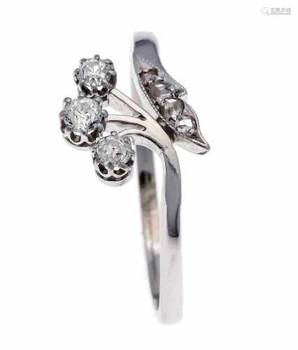 Old cut diamond ring WG 750/000 around 1900 with 3 old cut diamonds, total 0.15 ct TW / VS