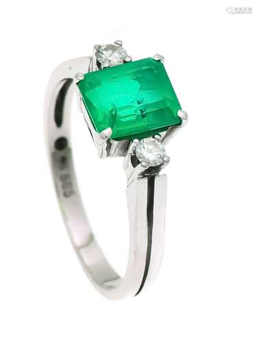 Emerald-Brilliant-Ring WG 585/000 with a rectangular faceted emerald doublet 7 x 6 mm in