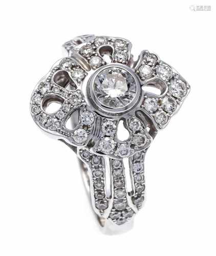 Brilliant ring WG 585/000 with a brilliant 0.36 ct and diamonds, total 0.34 ct, total 0.70