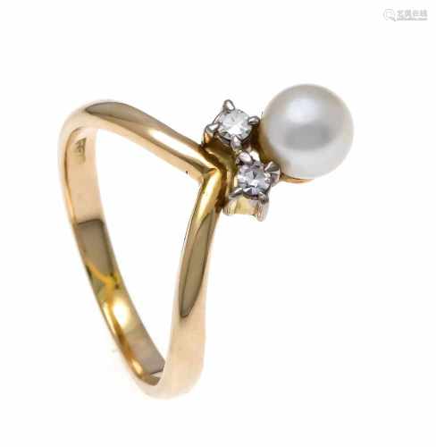 Akoya diamond ring GG / WG 585/000 with a white Akoya pearl 5.8 mm and 2 fac. Diamonds,
