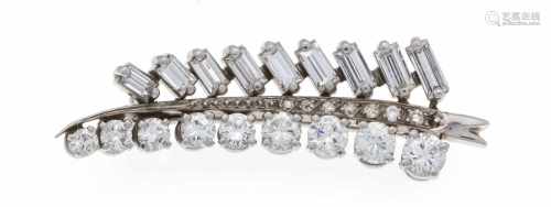 Brilliant brooch 585/000, undet., Checked, with 9 brilliants, total 1.0 ct, 9 diamond