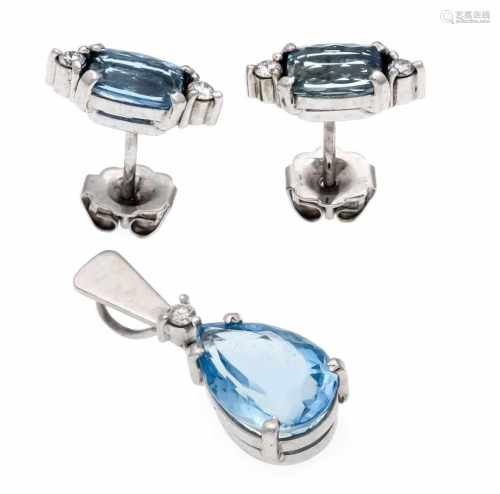 Blue topaz brilliant set WG 750/000 with a teardrop-shaped and 2 oval faced blue topazes